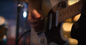 Still Blickfänger Musikvideo Genkidama Gitarre